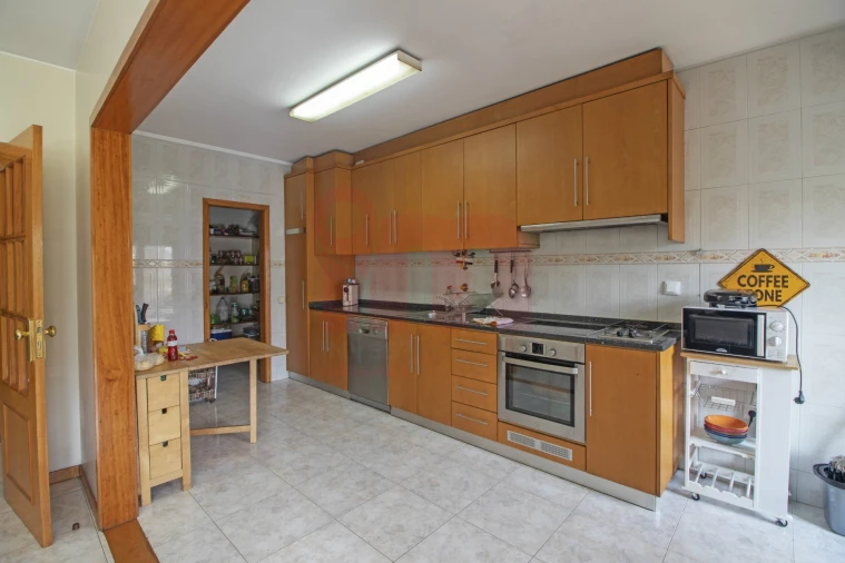 Apartamento T3 para Venda em Santa Eulália Foto 4