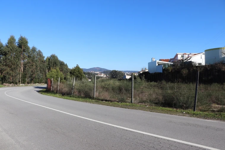 Terreno para Venda em Lodares Foto 10