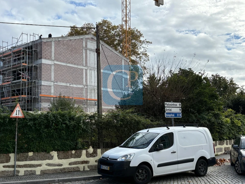 Apartamento T1 para Venda em Pedrouços Foto 4