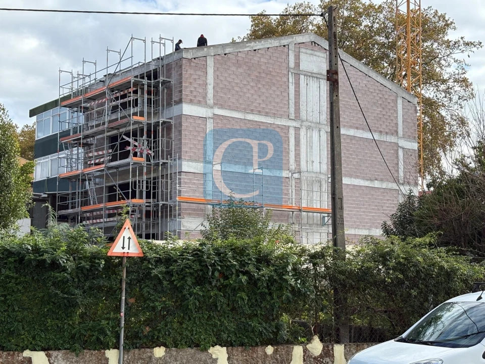 Apartamento T1 para Venda em Pedrouços Foto 2