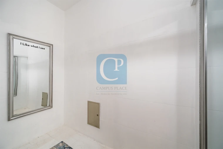 Loja para Venda em Santa Maria da Feira, Travanca, Sanfins e Espargo Foto 8