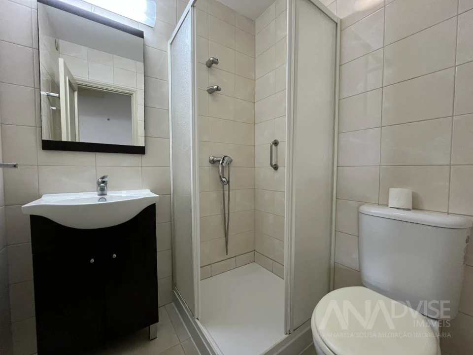 Apartamento T2 para Arrendamento em Viseu Foto 11