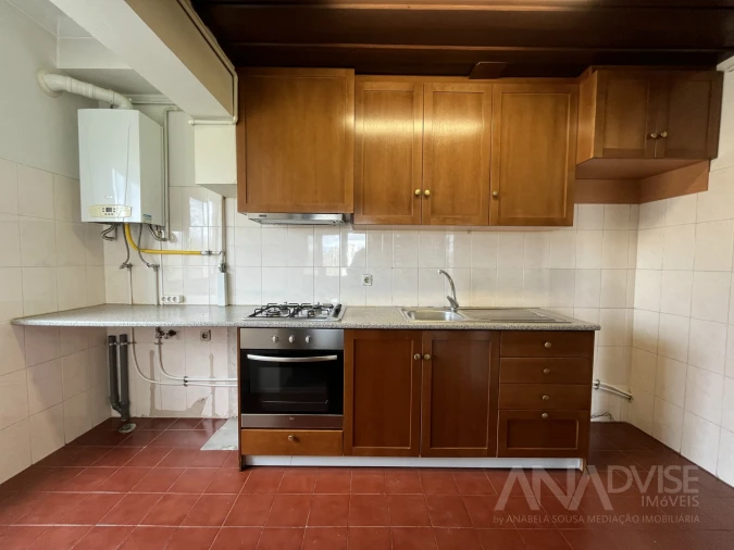 Apartamento T2 para Arrendamento em Viseu Foto 13
