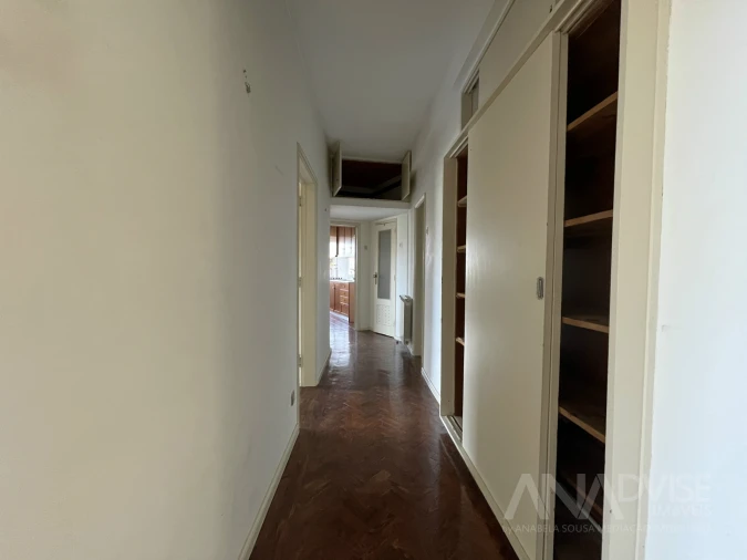 Apartamento T2 para Arrendamento em Viseu Foto 10