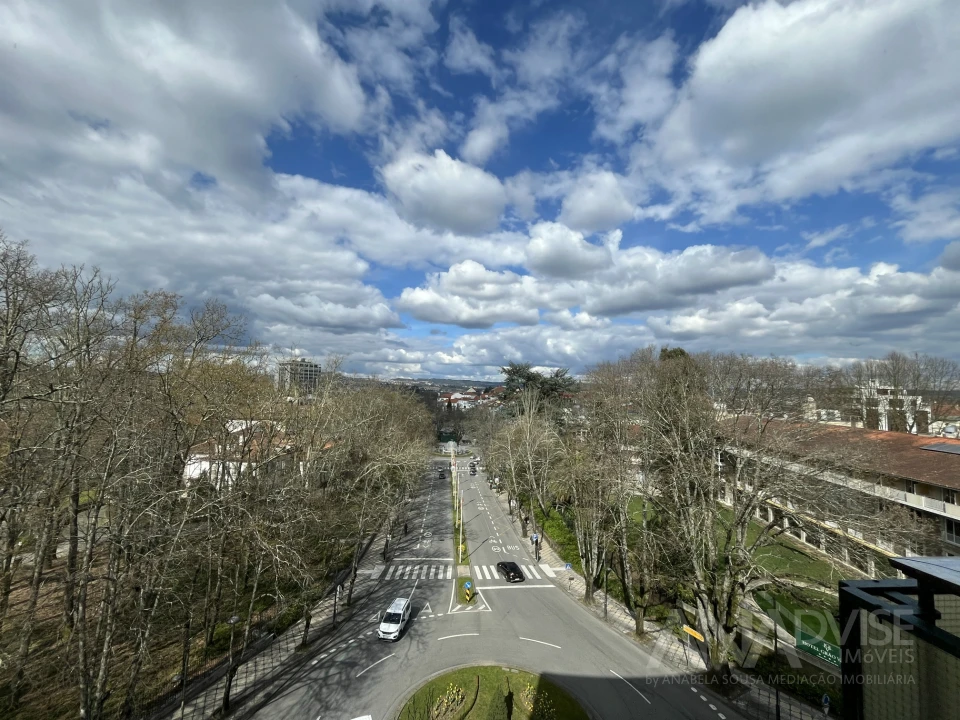 Apartamento T2 para Arrendamento em Viseu Foto 4