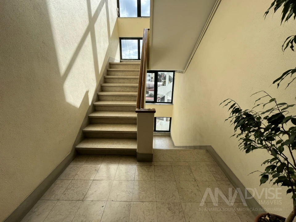 Apartamento T2 para Arrendamento em Viseu Foto 26