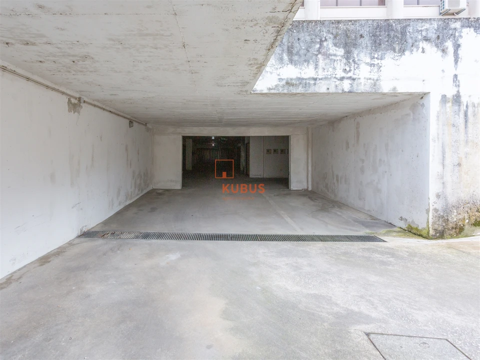 Garagem para Venda em Torres Novas (Santa Maria, Salvador e Santiago) Foto 7