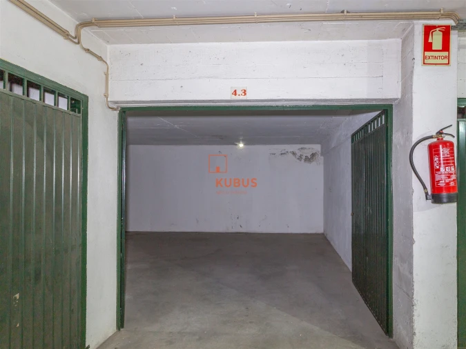 Garagem para Venda em Torres Novas (Santa Maria, Salvador e Santiago) Foto 2