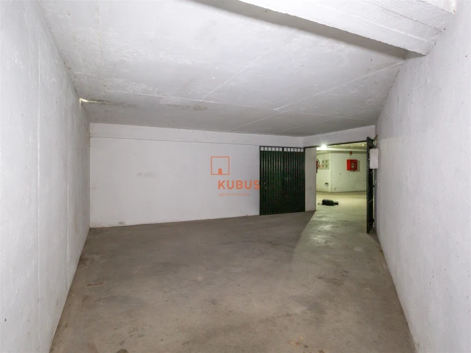 Garagem para Venda em Torres Novas (Santa Maria, Salvador e Santiago) Foto 4