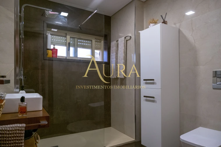 Moradia T4 para Venda em Perafita, Lavra e Santa Cruz do Bispo Foto 19