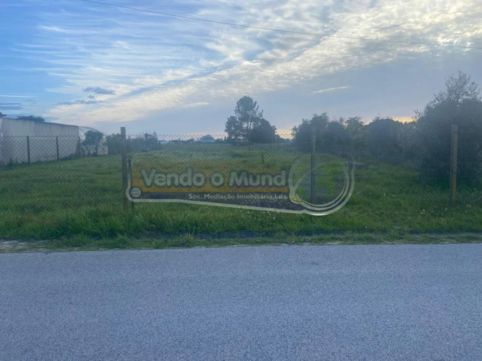 Terreno para Venda em Salvaterra de Magos e Foros de Salvaterra Foto 1