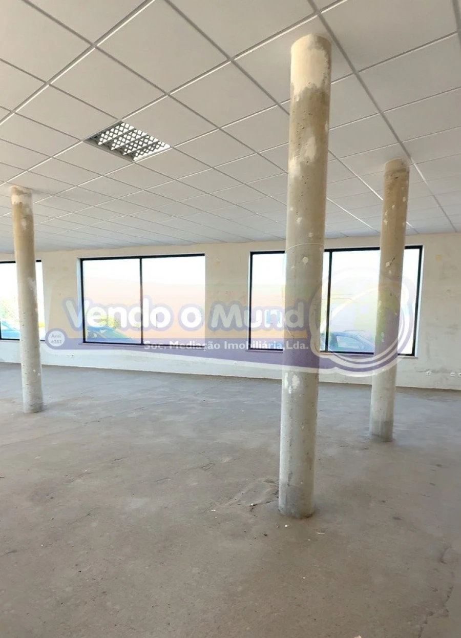 Moradia T4 para Venda em Salvaterra de Magos e Foros de Salvaterra Foto 5