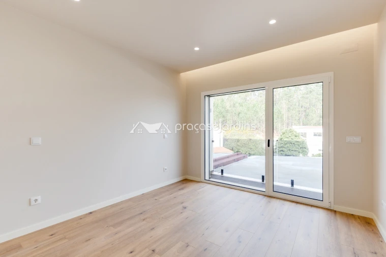 Moradia T3 para Venda em Arrabal Foto 14