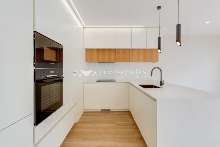 Moradia T3 para Venda em Arrabal Foto 2