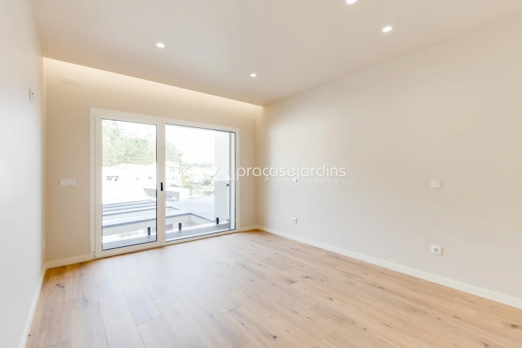 Moradia T3 para Venda em Arrabal Foto 16