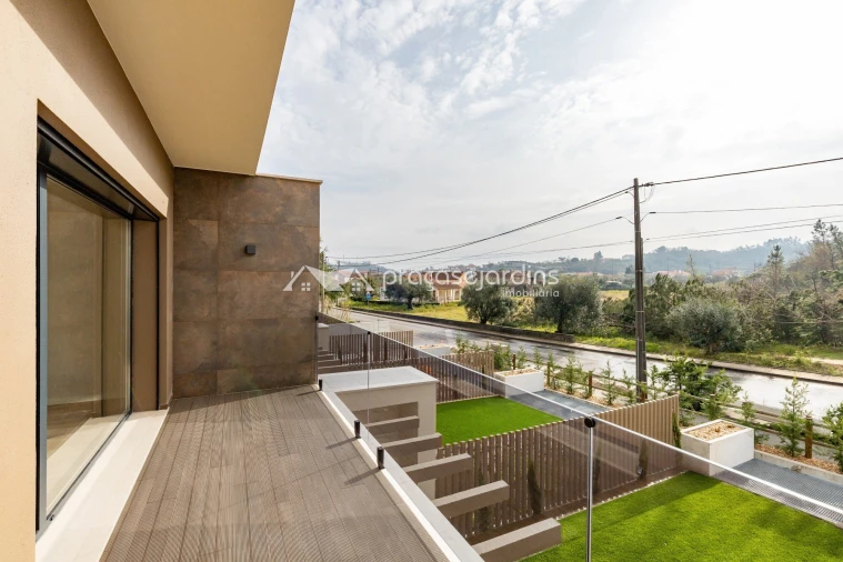 Moradia T3 para Venda em Arrabal Foto 20