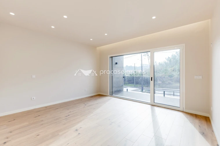 Moradia T3 para Venda em Arrabal Foto 7