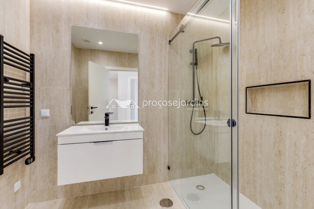 Moradia T3 para Venda em Arrabal Foto 13