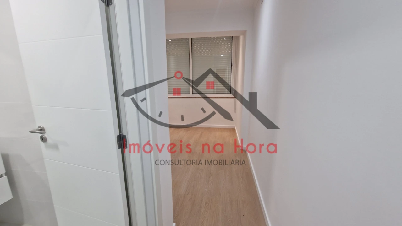 Apartamento T2 para Venda em Águas Livres Foto 8
