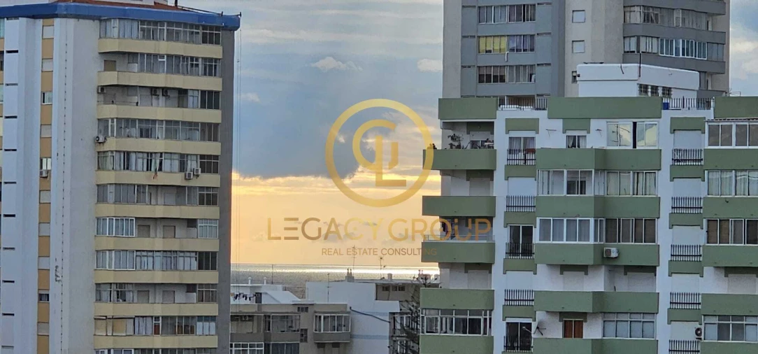 Apartamento T1 para Venda em Quarteira Foto 5