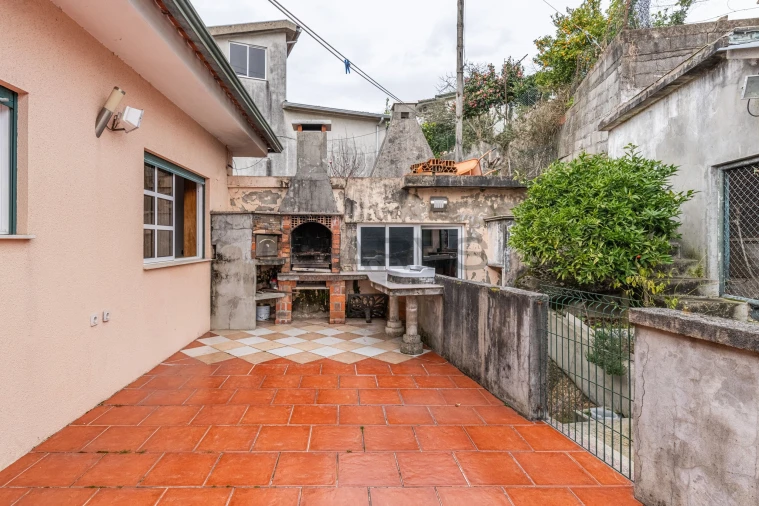 Moradia T3 para Venda em Arnoso (Santa Maria e Santa Eulália) e Sezures Foto 17