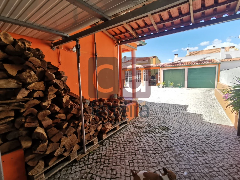 Moradia T5 para Venda em Benfica do Ribatejo Foto 37