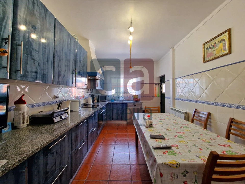 Moradia T5 para Venda em Benfica do Ribatejo Foto 5