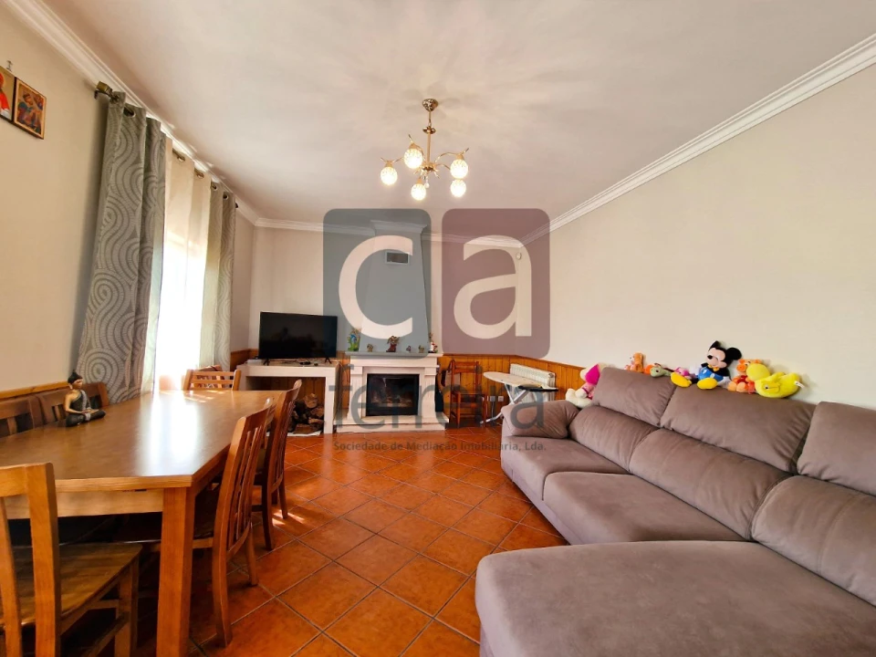 Moradia T5 para Venda em Benfica do Ribatejo Foto 7