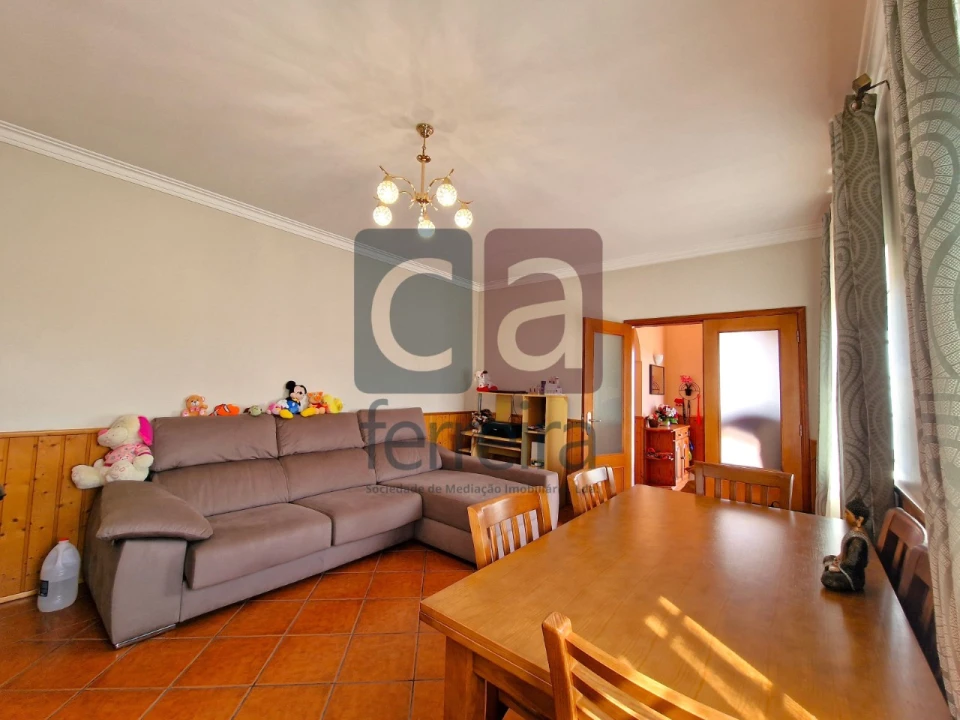 Moradia T5 para Venda em Benfica do Ribatejo Foto 9