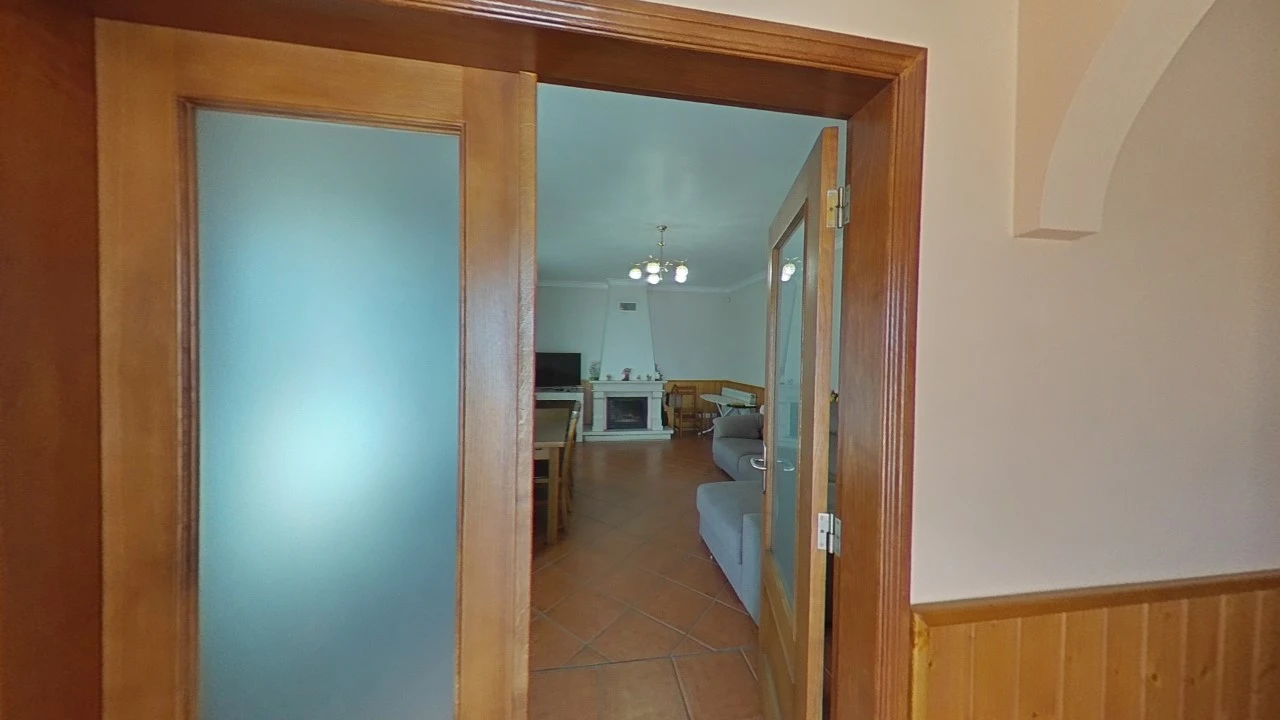 Moradia T5 para Venda em Benfica do Ribatejo Foto 53