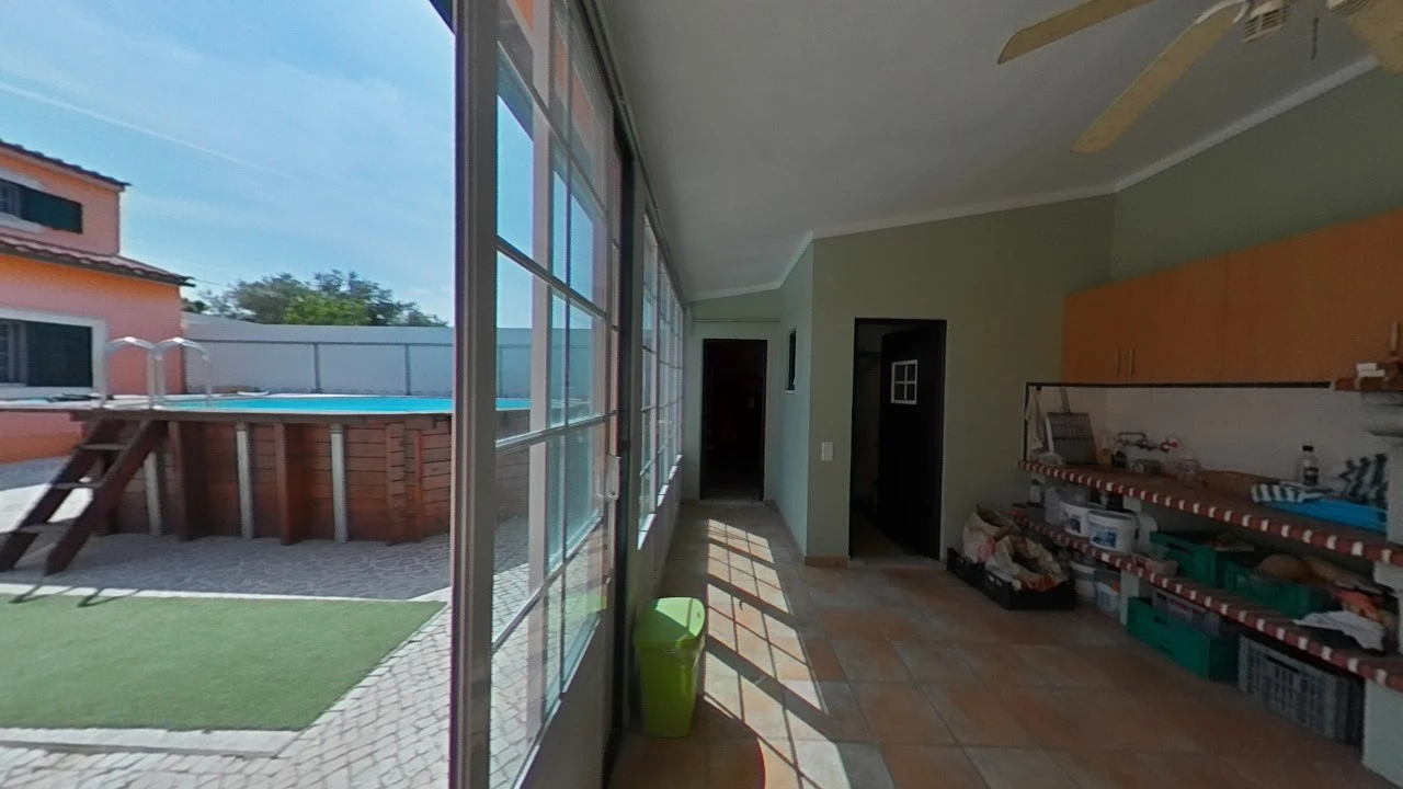 Moradia T5 para Venda em Benfica do Ribatejo Foto 98