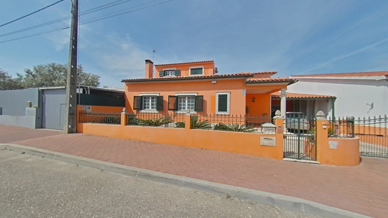 Moradia T5 para Venda em Benfica do Ribatejo Foto 46