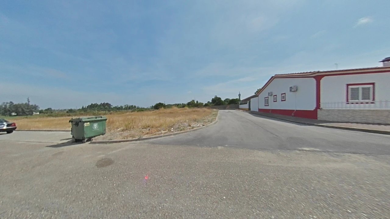 Moradia T5 para Venda em Benfica do Ribatejo Foto 48