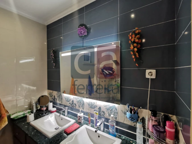 Moradia T5 para Venda em Benfica do Ribatejo Foto 19