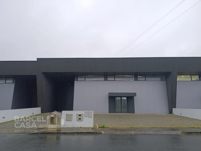 Armazém para Venda em Manhente