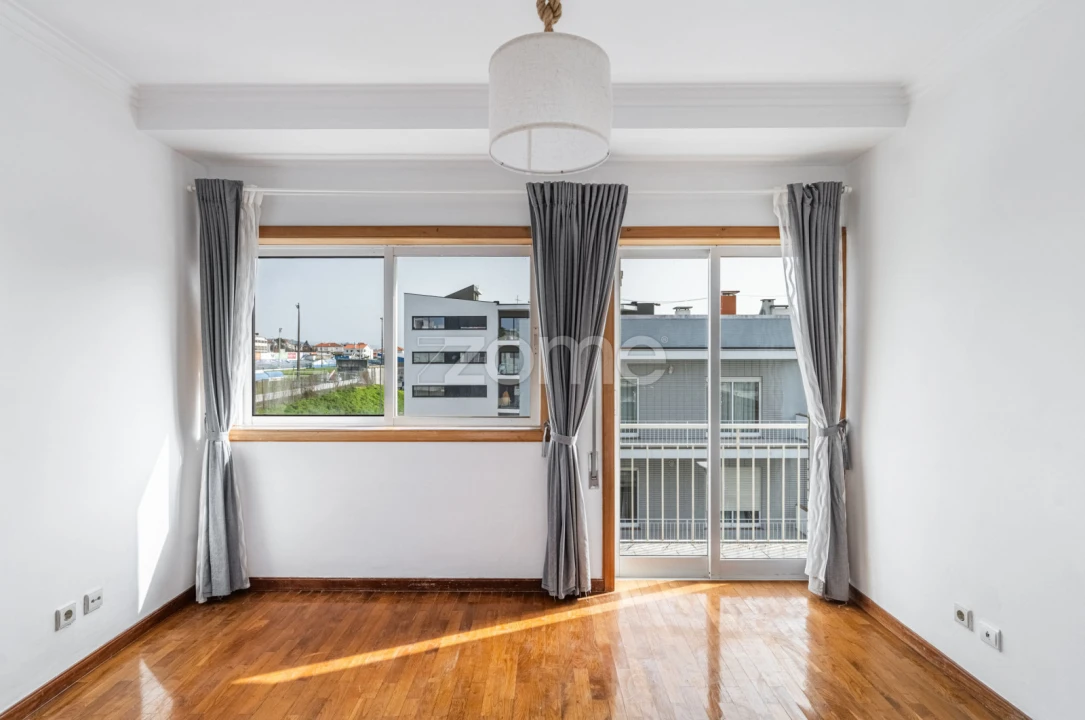 Apartamento T2 para Arrendamento em Santa Maria Maior e Monserrate e Meadela Foto 18