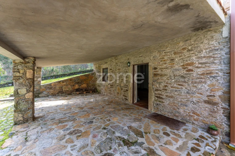 Moradia T4 para Venda em Gondar e Orbacém Foto 44