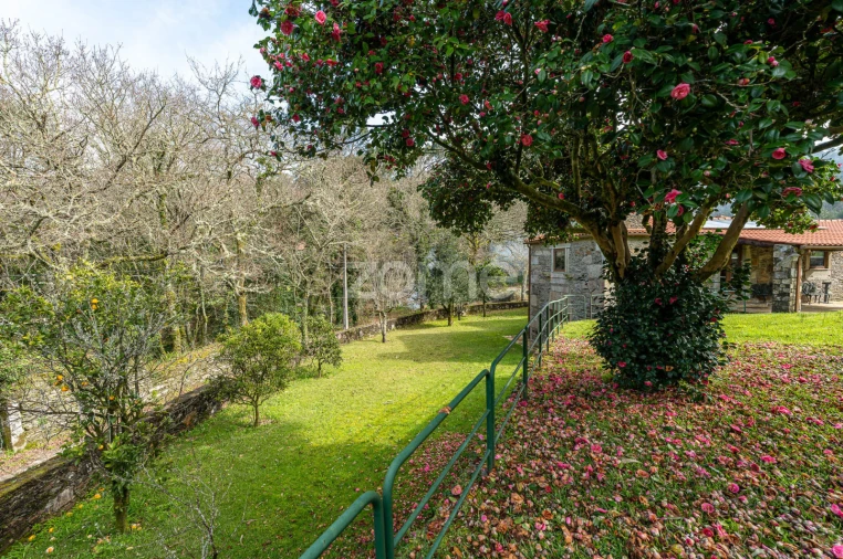 Moradia T4 para Venda em Gondar e Orbacém Foto 52