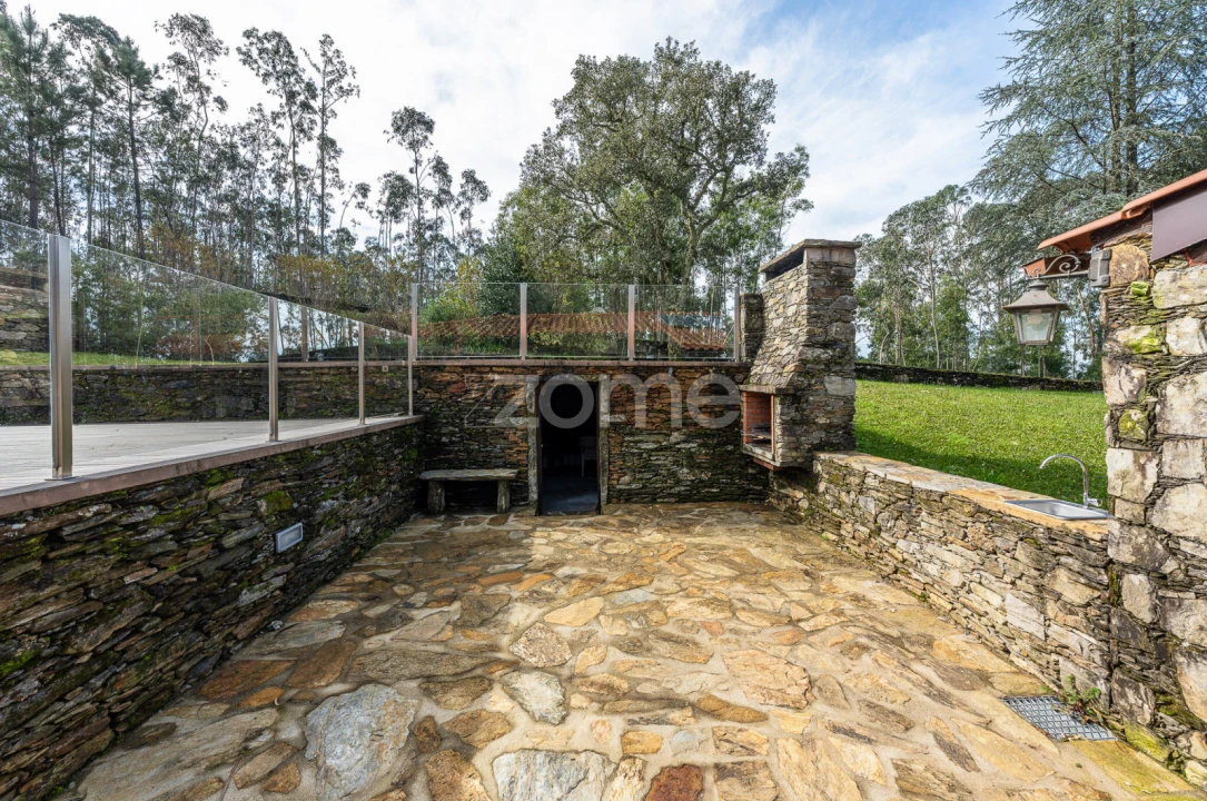 Moradia T4 para Venda em Gondar e Orbacém Foto 53