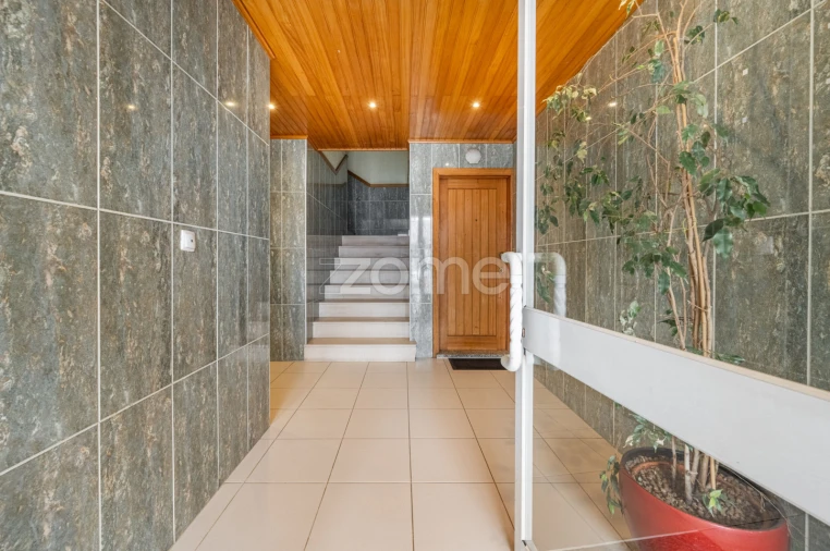 Apartamento T2 para Arrendamento em Santa Maria Maior e Monserrate e Meadela Foto 27