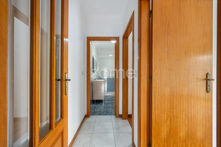 Apartamento T2 para Arrendamento em Santa Maria Maior e Monserrate e Meadela Foto 14