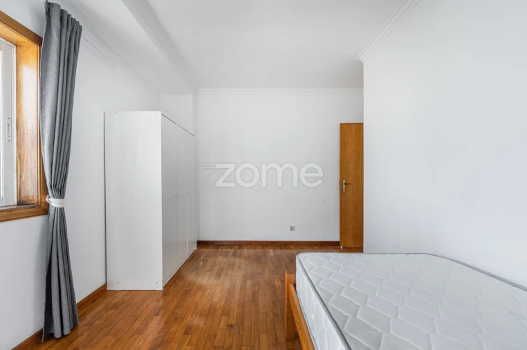 Apartamento T2 para Arrendamento em Santa Maria Maior e Monserrate e Meadela Foto 21