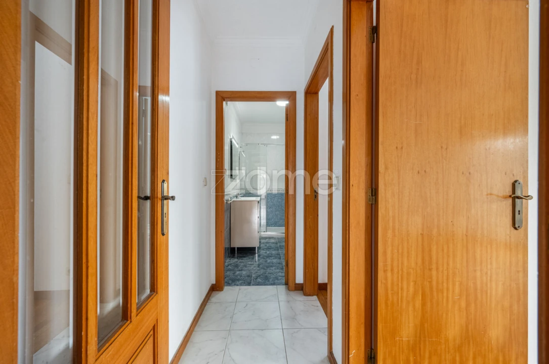 Apartamento T2 para Arrendamento em Santa Maria Maior e Monserrate e Meadela Foto 14