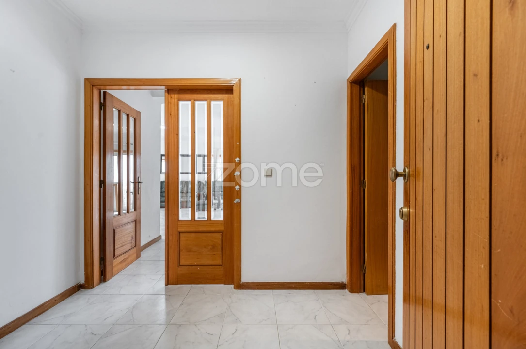 Apartamento T2 para Arrendamento em Santa Maria Maior e Monserrate e Meadela Foto 4