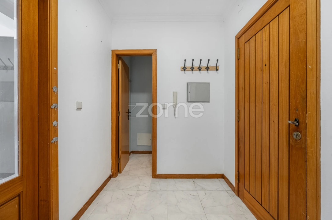 Apartamento T2 para Arrendamento em Santa Maria Maior e Monserrate e Meadela Foto 3