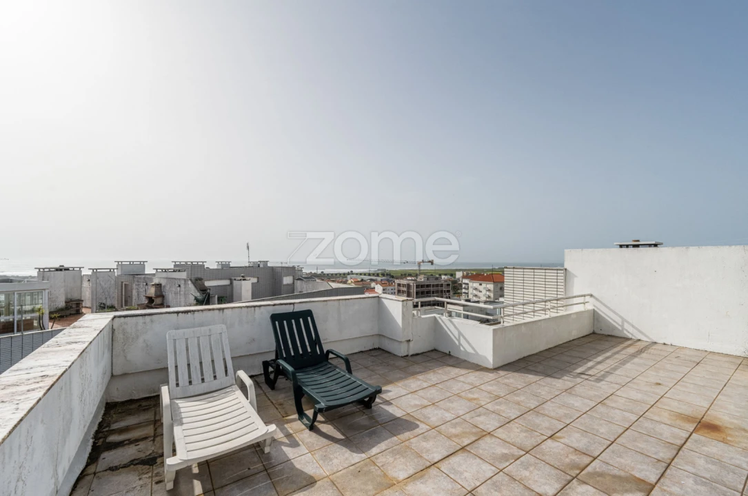 Apartamento T2 para Arrendamento em Santa Maria Maior e Monserrate e Meadela Foto 1