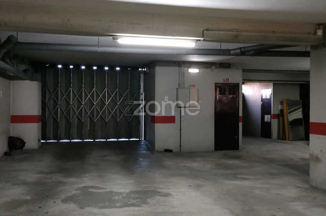 Garagem para Arrendamento em São Mamede de Infesta e Senhora da Hora Foto 6