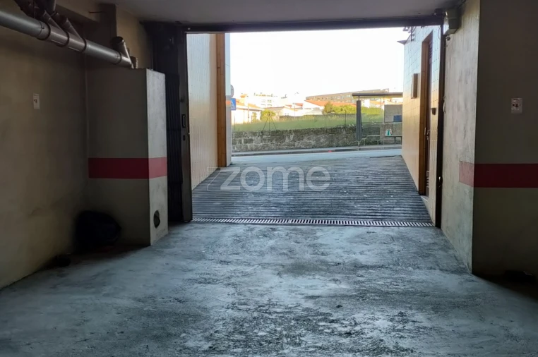 Garagem para Arrendamento em São Mamede de Infesta e Senhora da Hora Foto 8