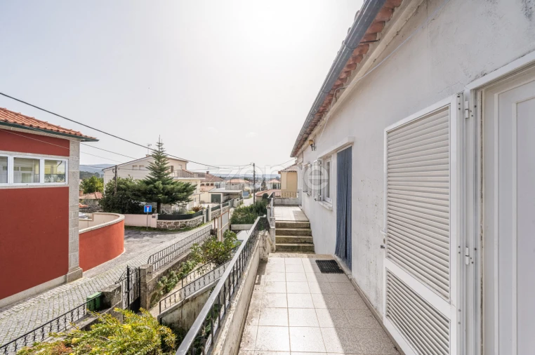 Moradia T5 para Venda em Vila de Punhe Foto 5