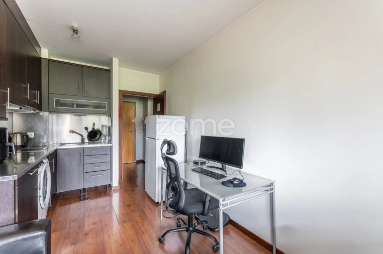 Apartamento T1 para Venda em Paranhos Foto 6
